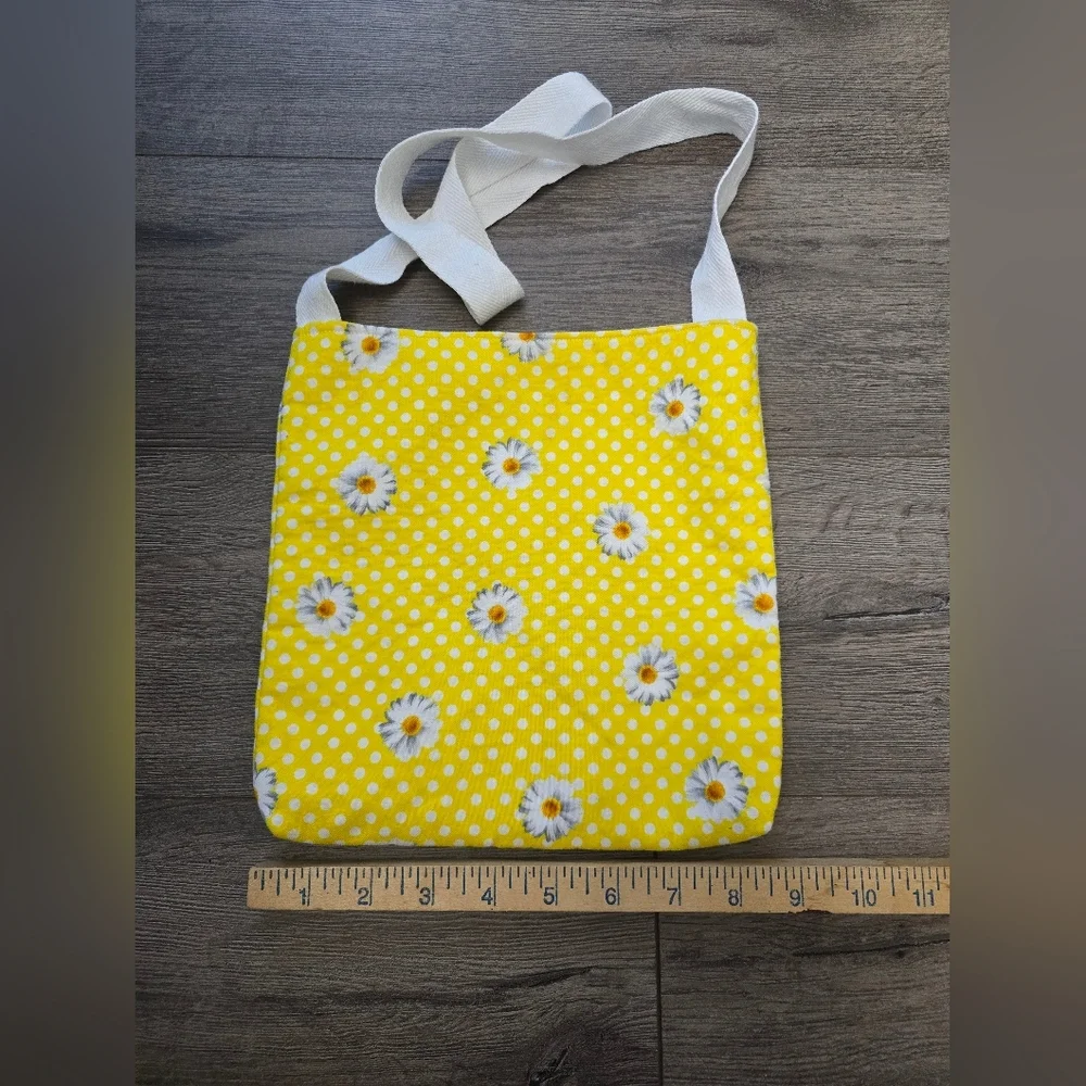 Handmade Small Daisy Bag Soft Lightweight Summer Fun Kids Travel Beach Pool